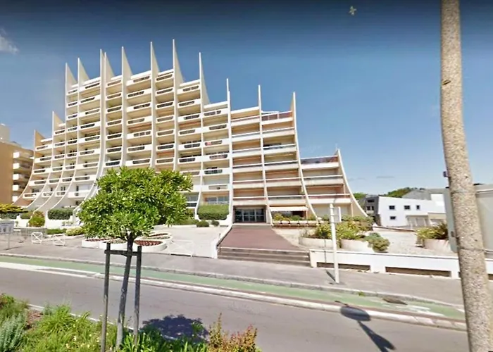 Appartement Appartement d'une chambre a La Baule Escoublac a 10 m de la plage avec vue sur la mer balcon amenage et wifi *