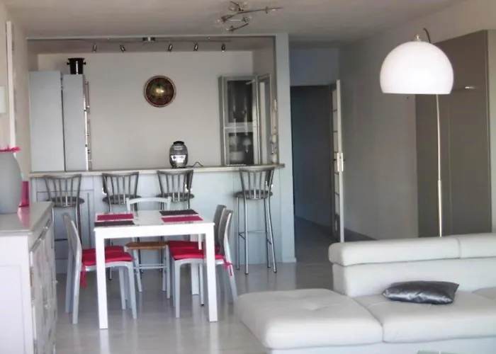 Apartment Charmant Appartement A La Baule 67 M² Vue Jardin Et Mer *